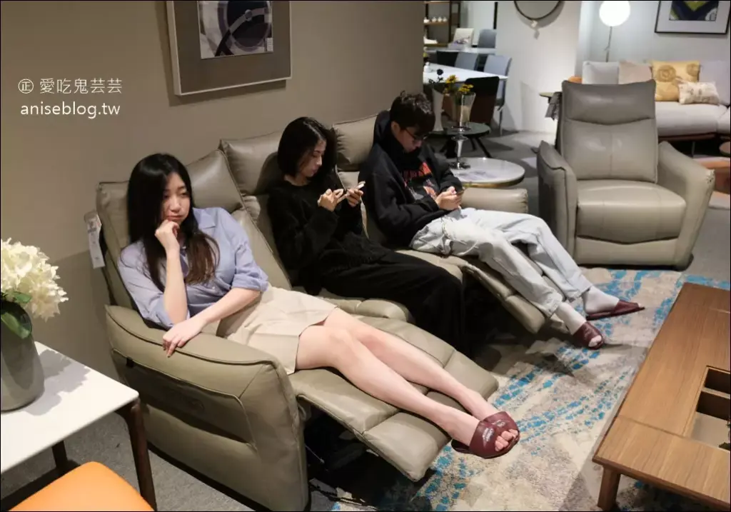 沙發推薦|愛吃鬼芸芸推薦:新北五工企業總部|沙發大師